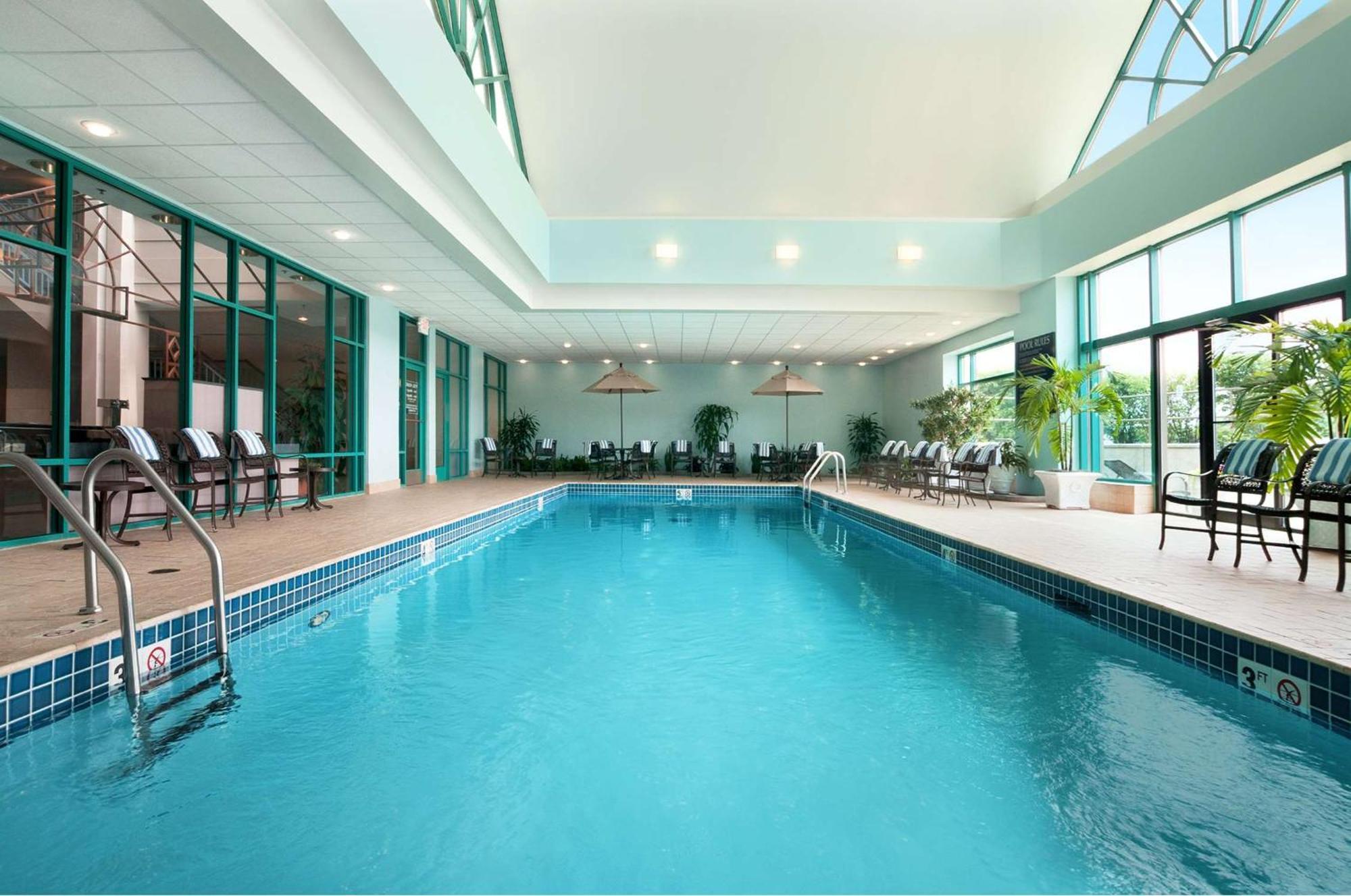 Embassy Suites By Hilton Chicago Lombard Exterior foto