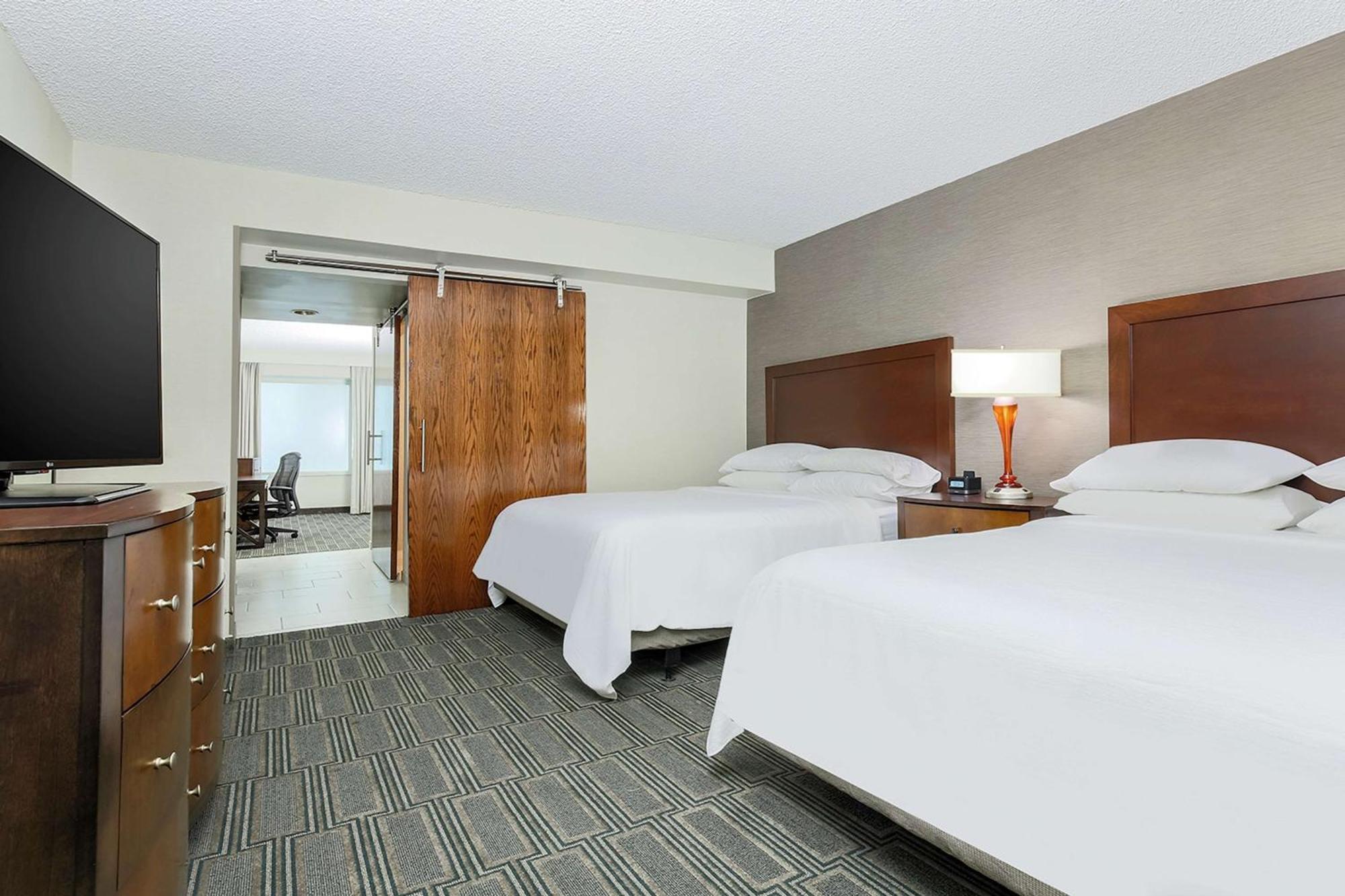 Embassy Suites By Hilton Chicago Lombard Exterior foto