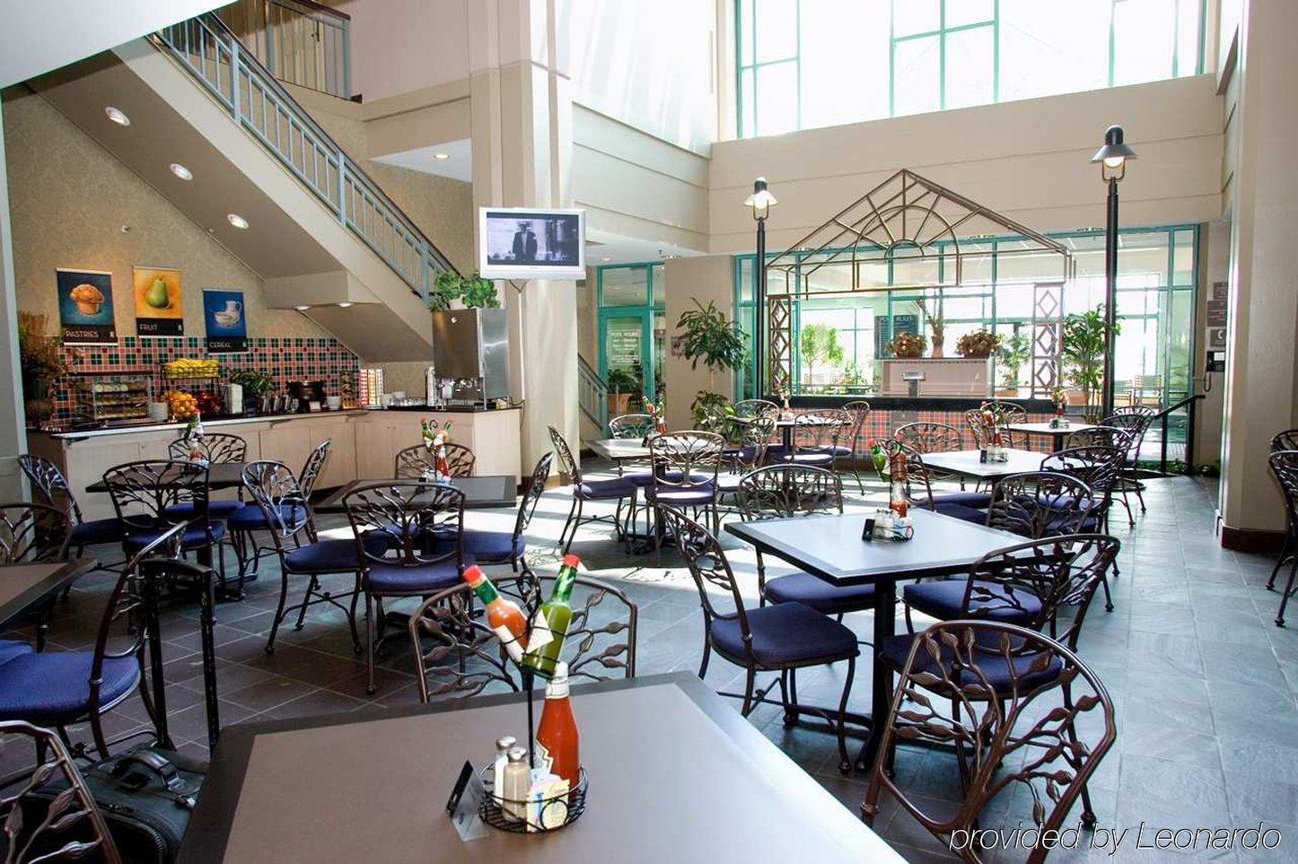 Embassy Suites By Hilton Chicago Lombard Restaurante foto